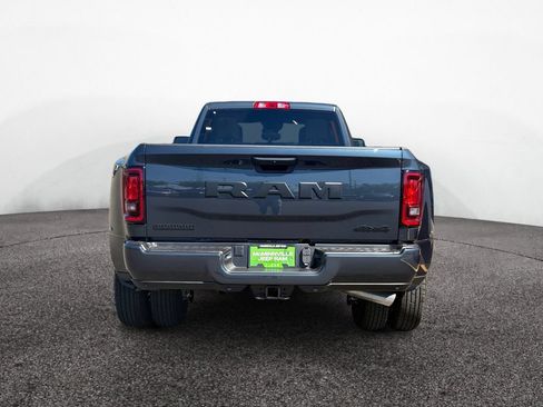 New 2026 RAM 3500 Big Horn AWD/4WD image 4