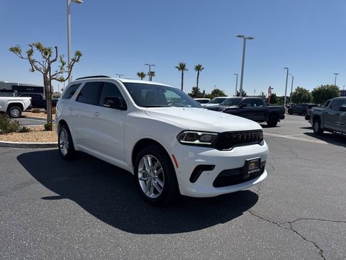 Used 2025 Dodge Durango GT AWD/4WD image 4