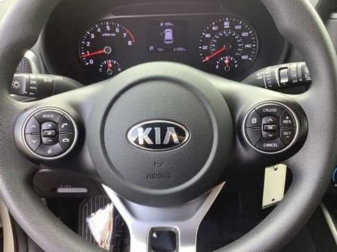 Used 2021 Kia Soul S image 28