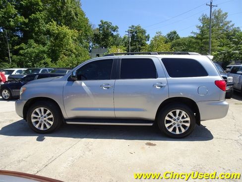 Used 2011 Toyota Sequoia Limited AWD/4WD image 5