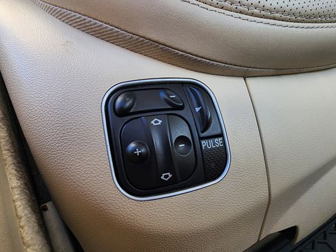 Used 2004 Mercedes-Benz SL 600 image 15