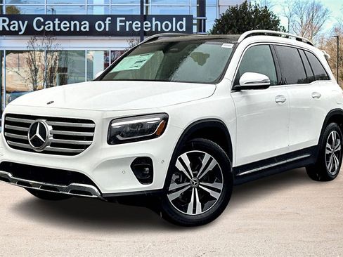 New 2026 Mercedes-Benz GLB 250 4MATIC image 1