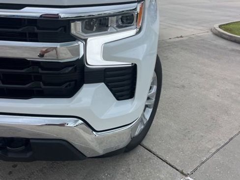 Used 2025 Chevrolet Silverado 1500 LT w/ Z71 Off-Road Package AWD/4WD image 12