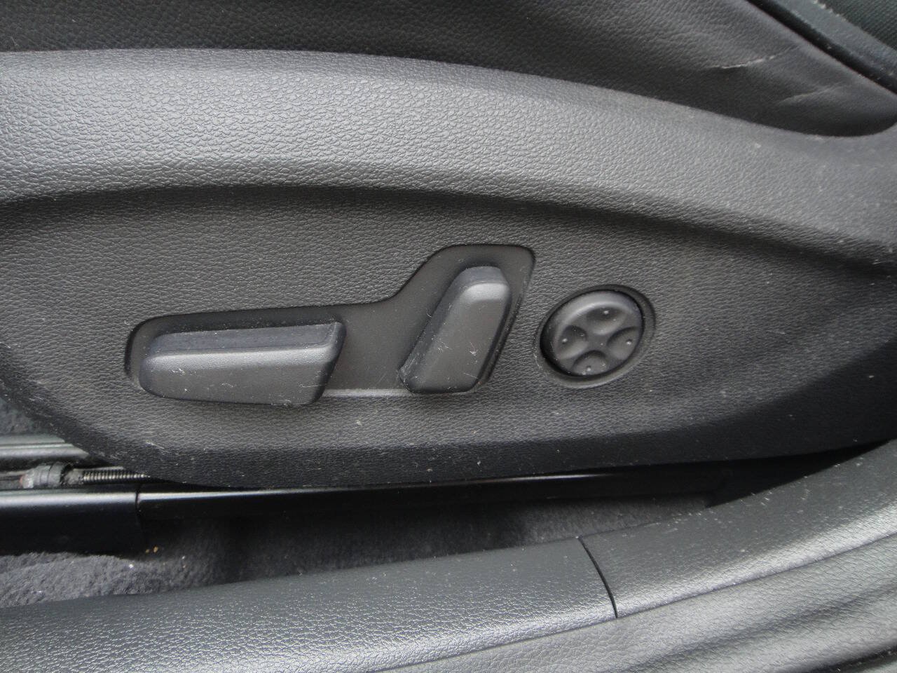 Used 2018 Hyundai Sonata Limited FWD image 11