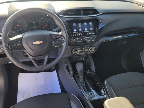 Used 2023 Chevrolet TrailBlazer LT w/ Convenience Package image 24