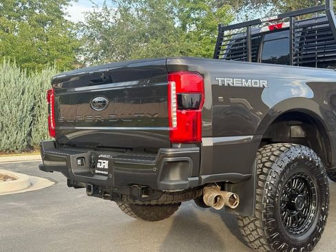 Used 2024 Ford F350 Lariat w/ Lariat Ultimate Package AWD/4WD image 15
