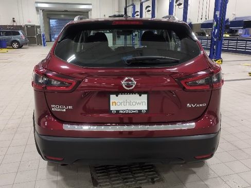 Used 2022 Nissan Rogue Sport SV image 23