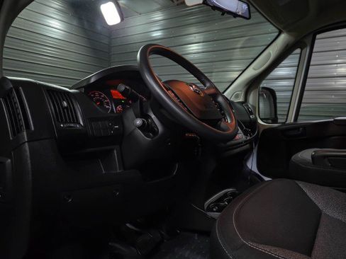 Used 2021 RAM ProMaster 2500 image 13