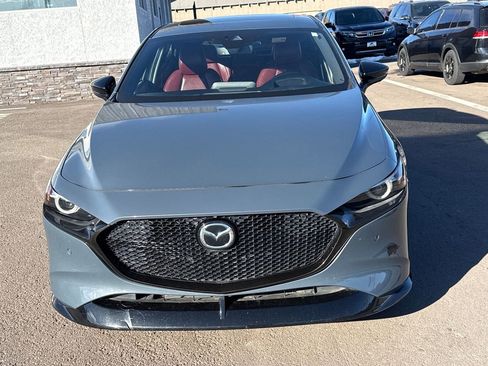 Used 2021 MAZDA MAZDA3 Hatchback w/Premium Plus Pkg image 2