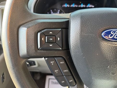 Used 2022 Ford F550 2WD Crew Cab Super Duty w/ Power Equipment Group image 33