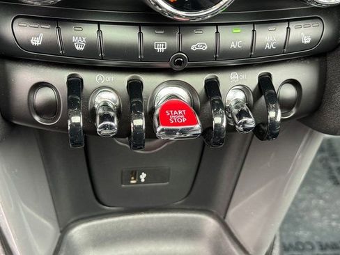 Used 2020 MINI Cooper 2-Door Hardtop image 27