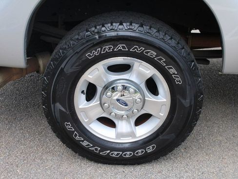 Used 2015 Ford F250 XLT AWD/4WD image 34