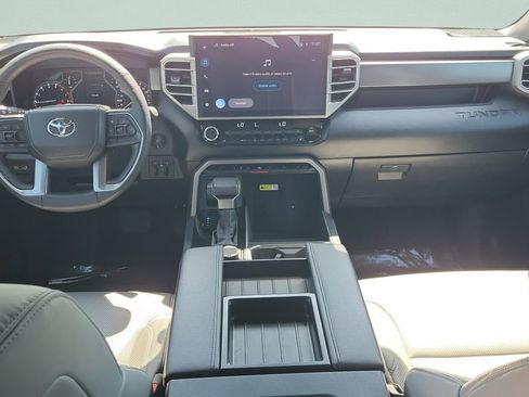 Used 2025 Toyota Tundra SR5 w/ SR5 Premium Package AWD/4WD image 12