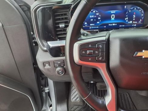 Used 2025 Chevrolet Silverado 1500 LT image 10