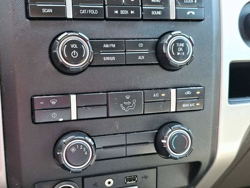 Used 2014 Ford F150 XLT RWD image 21