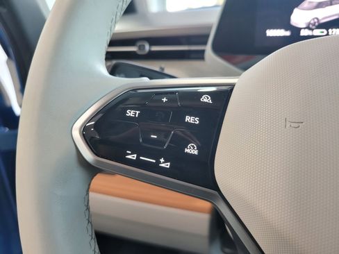 Used 2025 Volkswagen ID. Buzz 1st Edition image 26