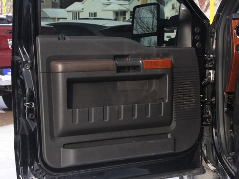 Used 2016 Ford F350 King Ranch w/ King Ranch w/Chrome Package image 29