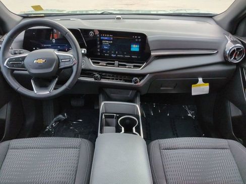 Used 2025 Chevrolet Equinox LT FWD image 15