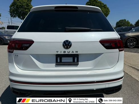 Used 2022 Volkswagen Tiguan SE R-Line FWD image 4