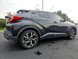 Used 2018 Toyota C-HR image 4