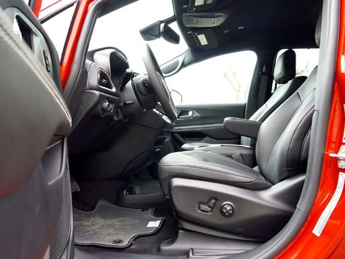 New 2026 Chrysler Pacifica Select image 23