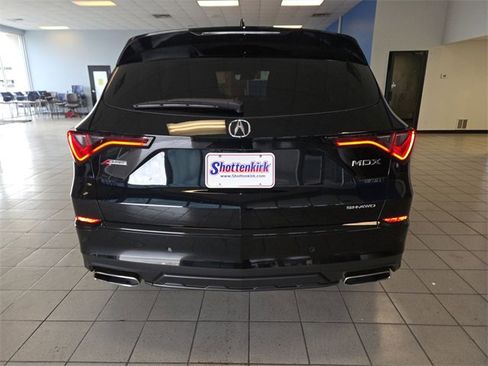 Used 2022 Acura MDX A-Spec image 7