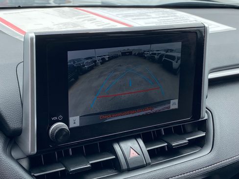 Certified 2025 Toyota RAV4 XLE AWD/4WD image 23