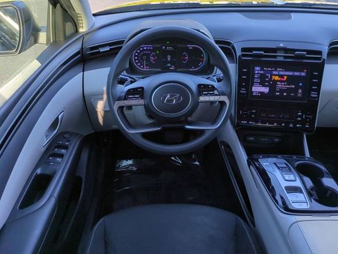 Used 2022 Hyundai Tucson Blue image 16