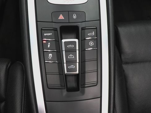 Used 2019 Porsche 911 Carrera image 35