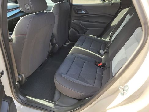 New 2026 Chevrolet Trax RS w/ Sunroof Package FWD image 7