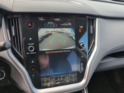 Used 2025 Subaru Outback Premium image 19