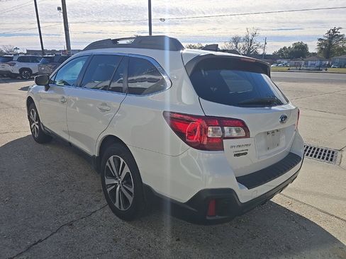 Used 2019 Subaru Outback 2.5i Limited image 7