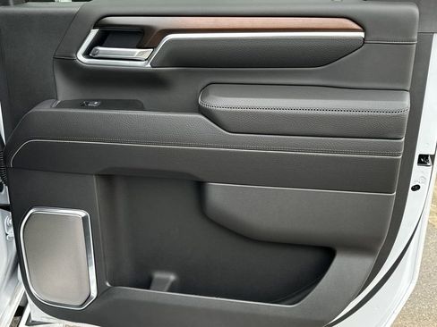 New 2025 GMC Sierra 2500 Denali w/ Denali Reserve Package image 21