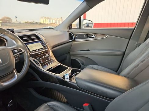 Used 2019 Lincoln Nautilus Reserve w/ Cargo Utility Package AWD/4WD image 34