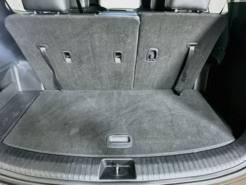 Used 2025 Kia Telluride S FWD image 31