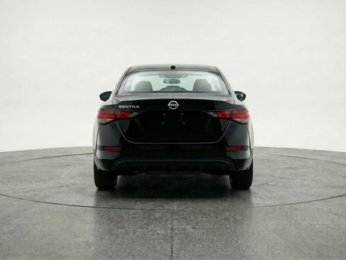 Used 2025 Nissan Sentra SV image 7