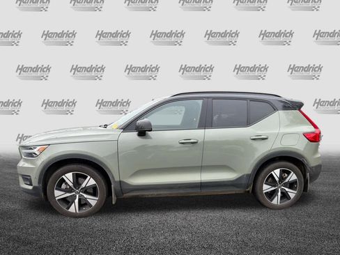 Certified 2022 Volvo XC40 P8 Recharge Plus image 7