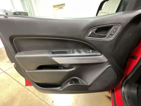 Used 2019 Chevrolet Colorado LT w/ Safety Package AWD/4WD image 19