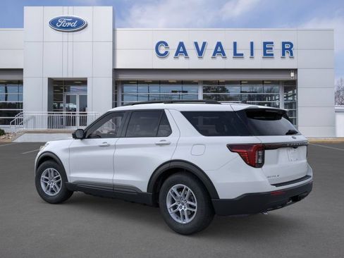 Used 2026 Ford Explorer Active AWD/4WD image 4