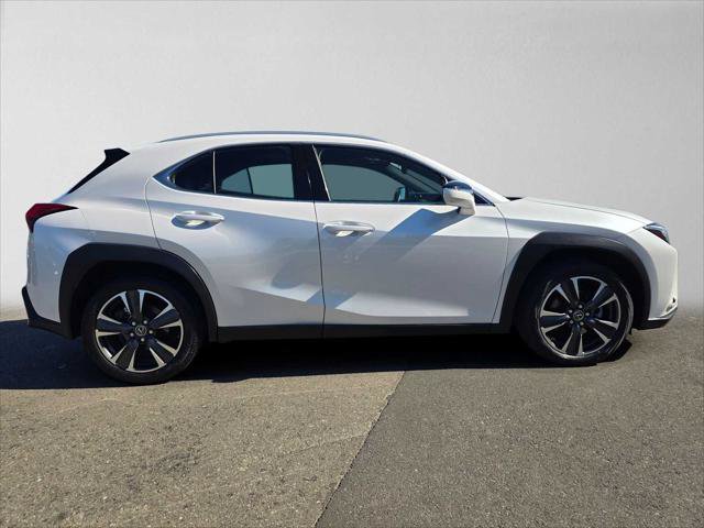 Used 2020 Lexus UX 200 w/ Premium Package FWD image 2