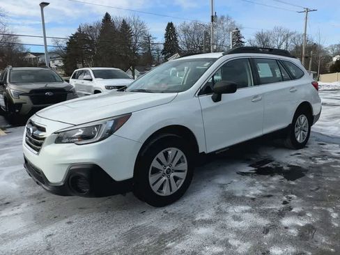 Used 2019 Subaru Outback 2.5i image 4
