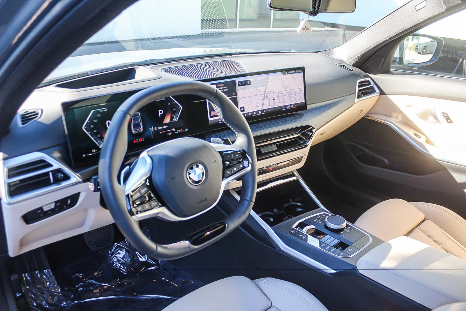 Used 2026 BMW 330i Sedan w/ Premium Package RWD image 19