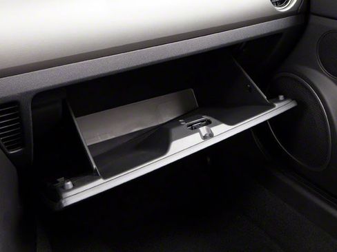 Used 2010 MAZDA MX-5 Miata Grand Touring w/ Premium Pkg image 18