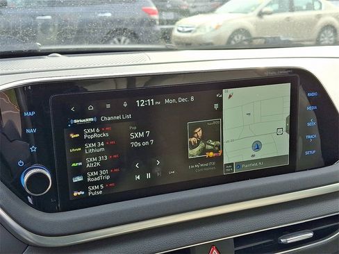 Used 2023 Hyundai Sonata SEL w/ Winter Weather Package image 17