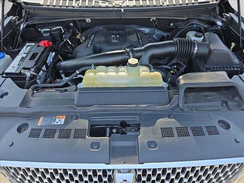 Used 2019 Lincoln Navigator Reserve w/ Cargo Package AWD/4WD image 30