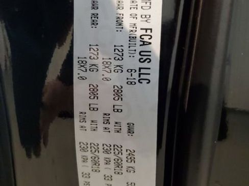 Used 2019 Jeep Cherokee Limited image 32