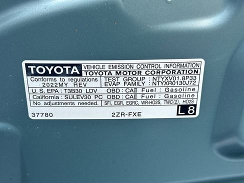 Used 2022 Toyota Prius LE image 19