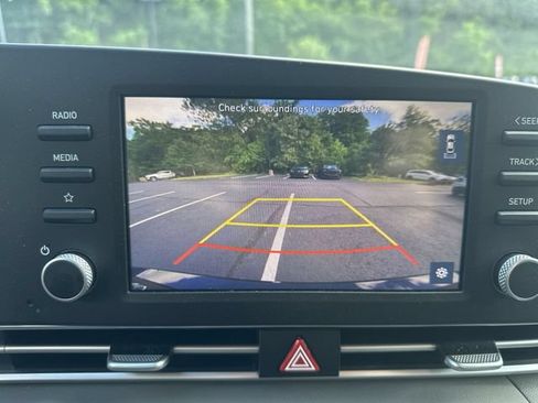Used 2023 Hyundai Elantra SEL FWD image 26