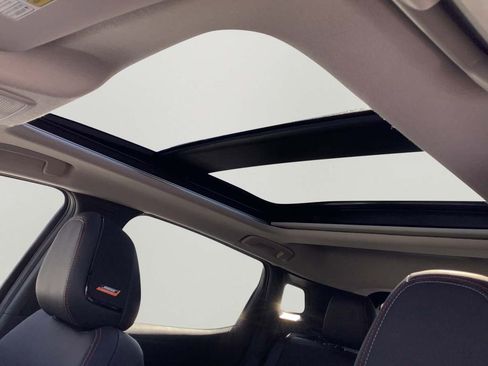 Used 2026 Nissan Kicks SR w/ SR Premium Package image 9