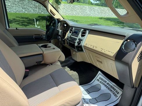 Used 2013 Ford F250 XLT w/ XLT Interior Pkg AWD/4WD image 17